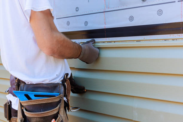 Trusted Emergency Siding Repair service in Haltom City, TX - Creative Siding